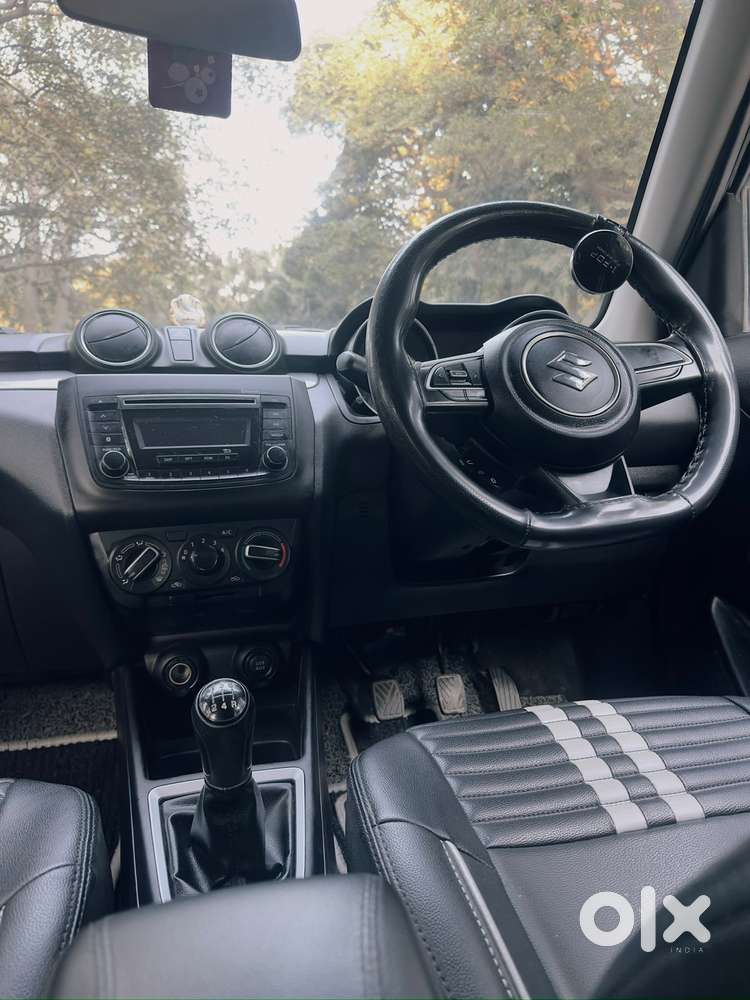 Maruti Suzuki Swift Vvt Vxi, 2021, Petrol