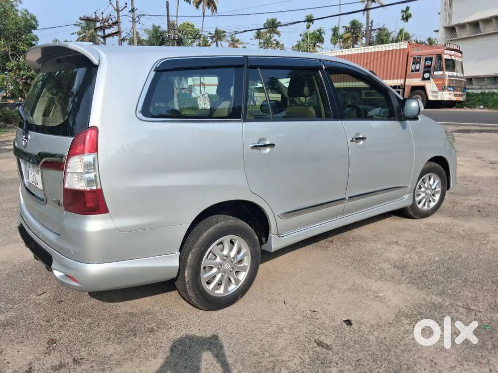 Toyota Innova 2014 Diesel 174000 Km Driven