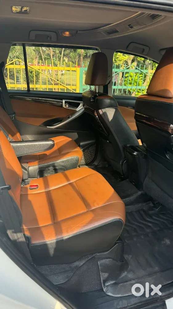 Toyota Innova Crysta 2017