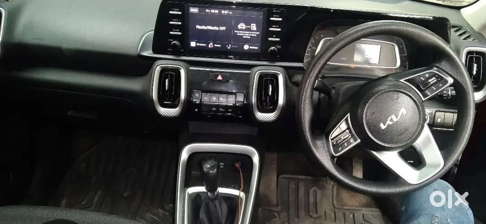 Kia Sonet 1.0 Htk Plus Imt Turbo 2022 With Sunroof