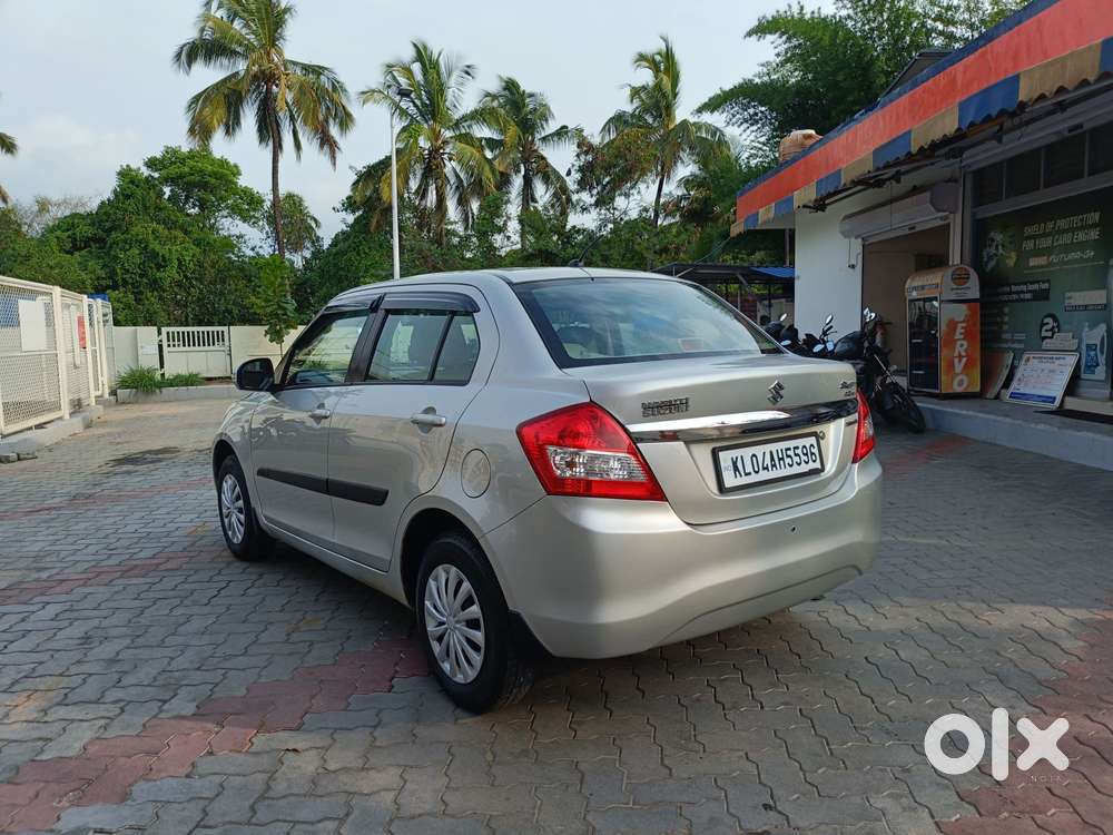 Maruti Suzuki Swift Dzire Amt Vxi, 2015, Petrol