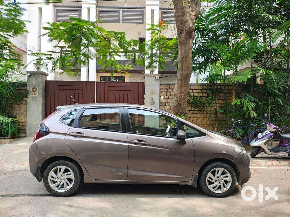 Honda Jazz V Mt Privilege, 2015, Petrol