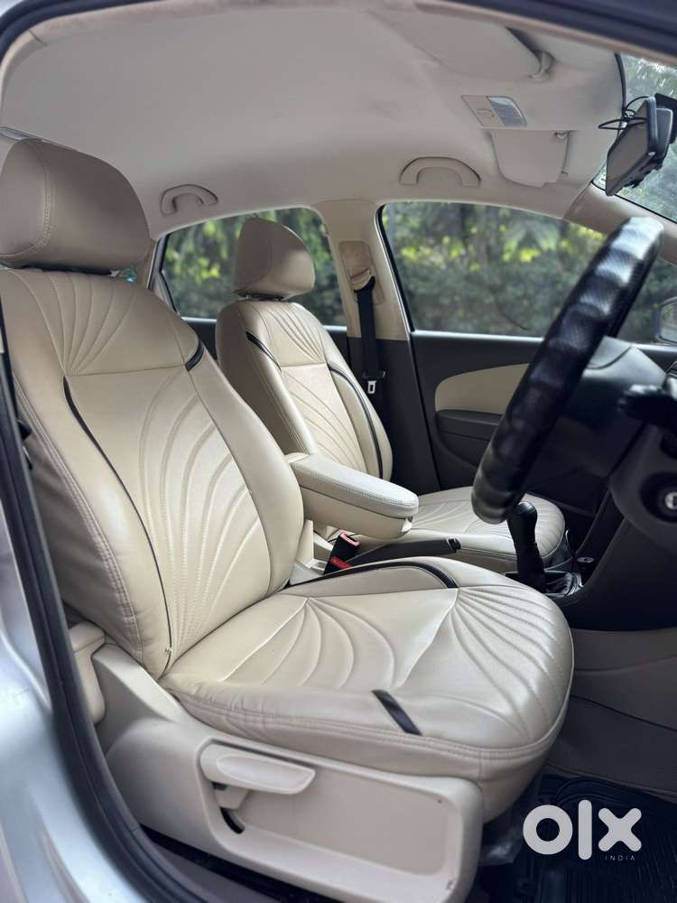 Volkswagen Vento 2013-2015 Magnific 1.6 Comfortline, 2014, Petrol