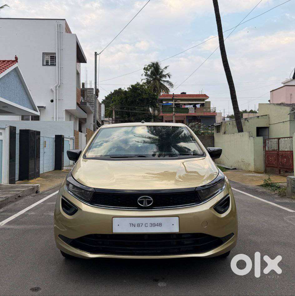 Tata Altroz 1.2 Xe, 2021, Petrol