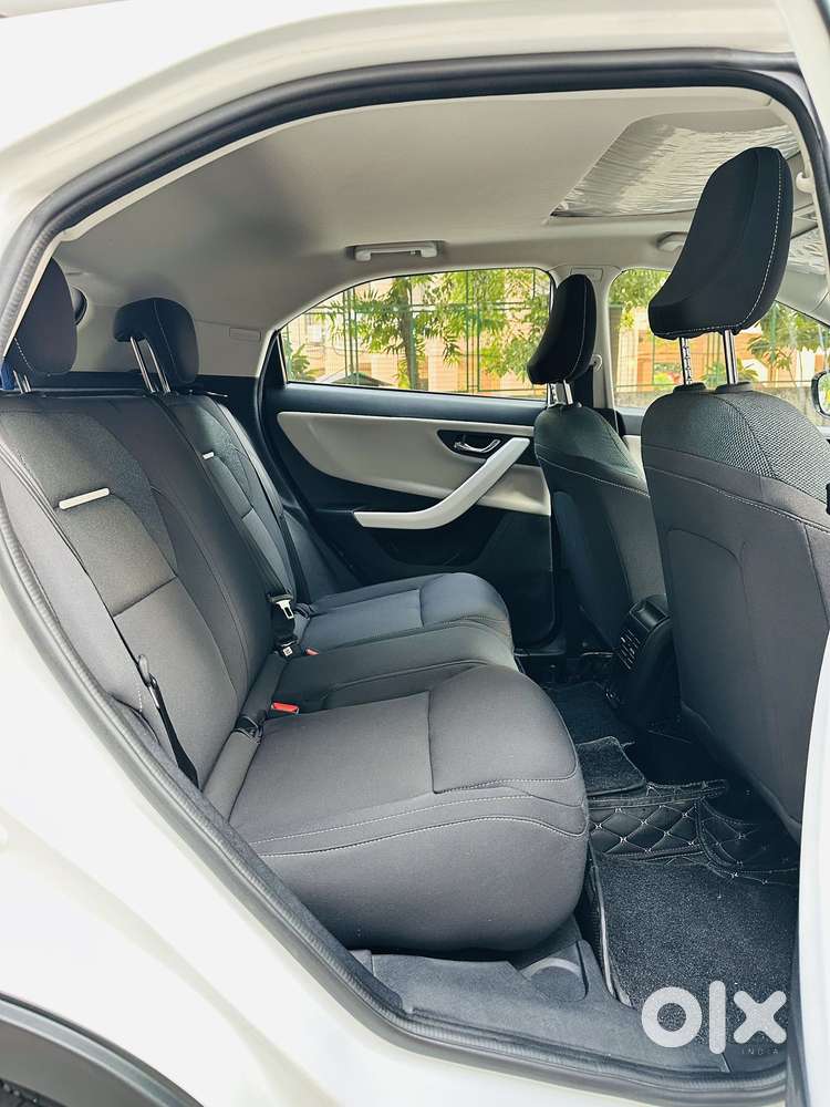 Tata Nexon Creative Plus S 1.2 Revotron Petrol 7dca Dt, 2024, Petrol