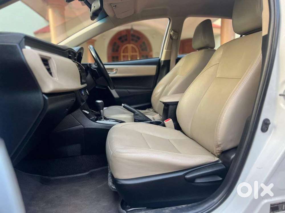 Toyota Corolla Altis 2013-2017 Vl At, 2014, Petrol