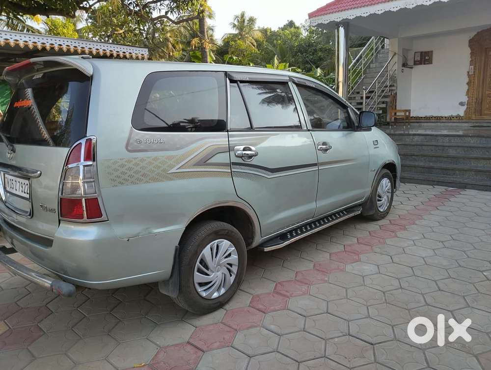 Toyota Innova 2.5 G (diesel) 8 Seater Bs Iv, 2009, Diesel
