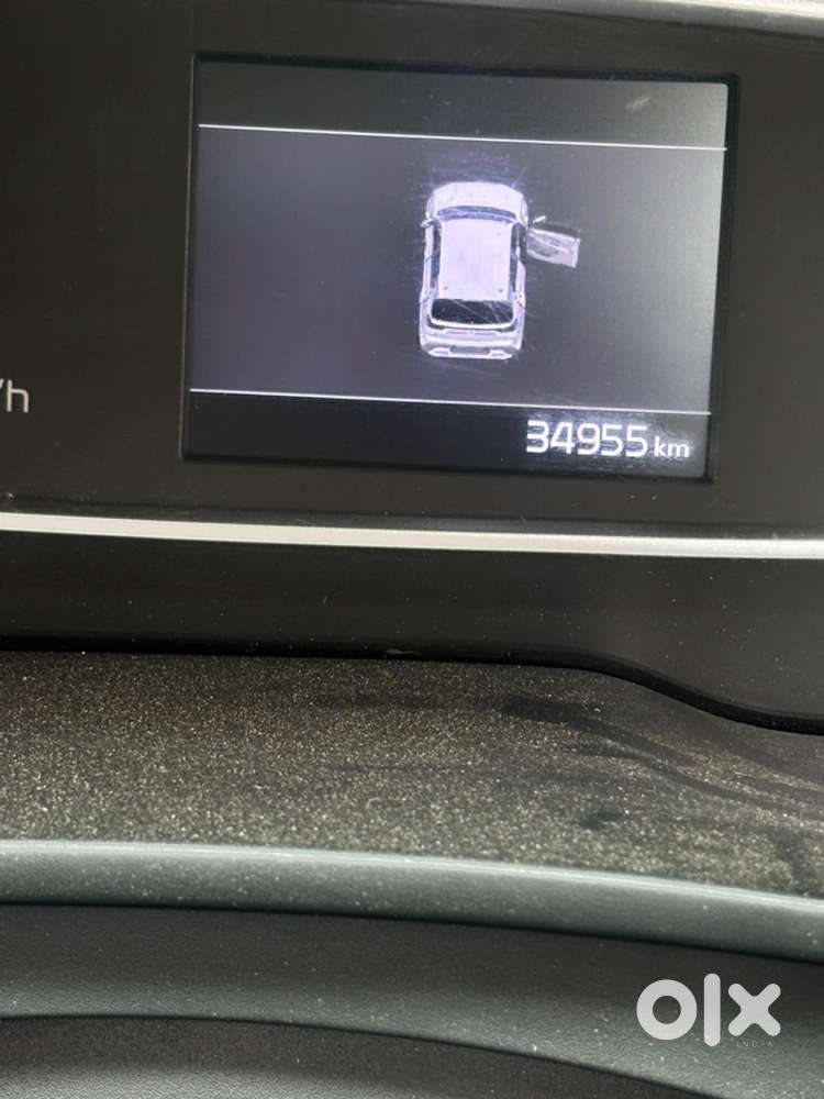 Kia Sonet Petrol 2021