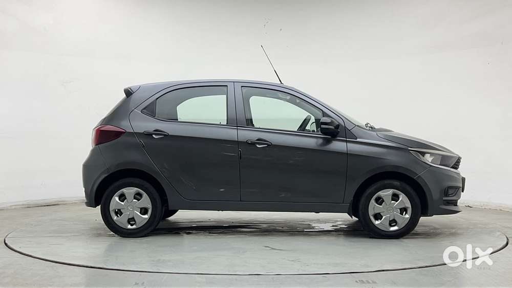 Tata Tiago 1.2 Revotron Xt Option, 2020, Petrol