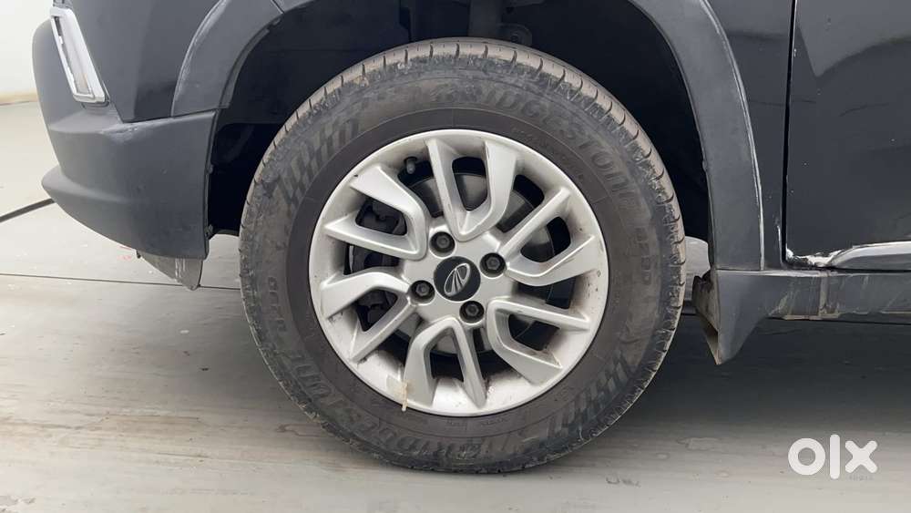 Mahindra Kuv 100 2016-2017 Mfalcon G80 K8, 2016, Petrol
