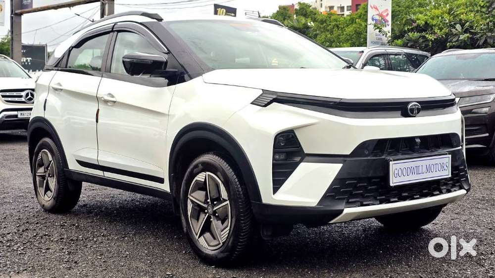 Tata Nexon Creative Plus 1.2 Revotron Petrol 6 Mt, 2025, Cng & Hybri..