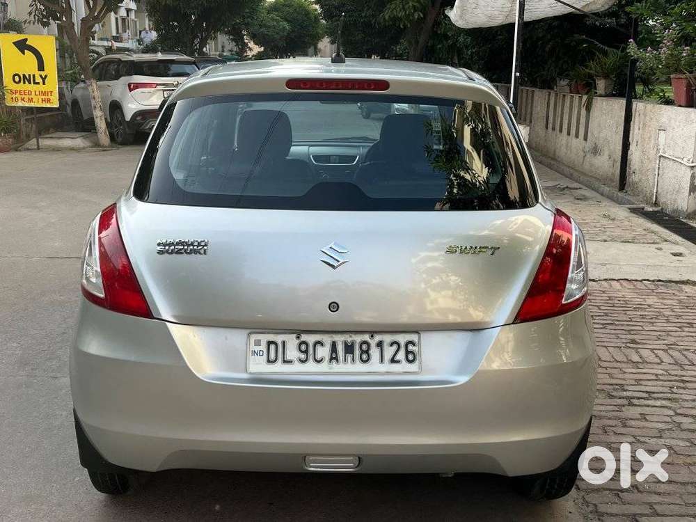 Maruti Suzuki Swift Lxi Optional-o, 2017, Petrol
