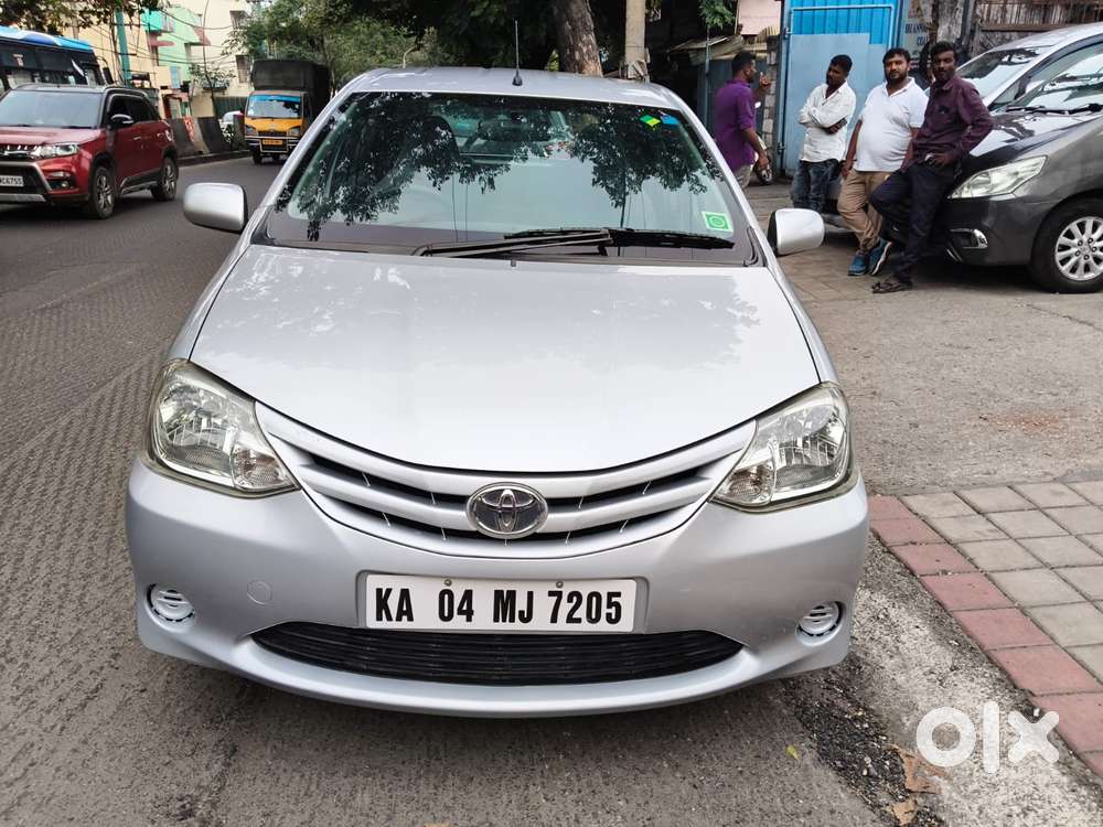 Toyota Etios Liva G, 2011, Petrol