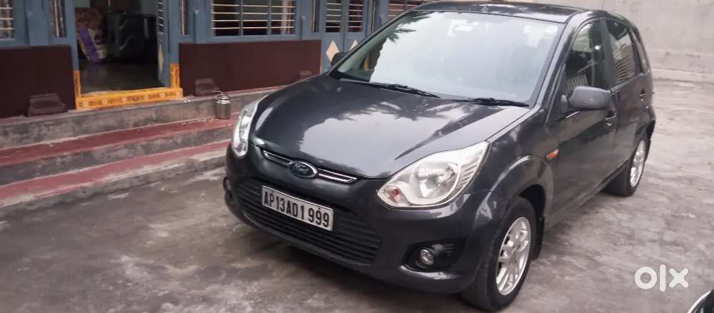 ఆల్ గుడ్ కండిషన్ ఫుల్ ఇన్సూరెన్స్ వన్ ఇయర్ లైఫ్ టు ఇయర్ వాలిడ్ ఏసి