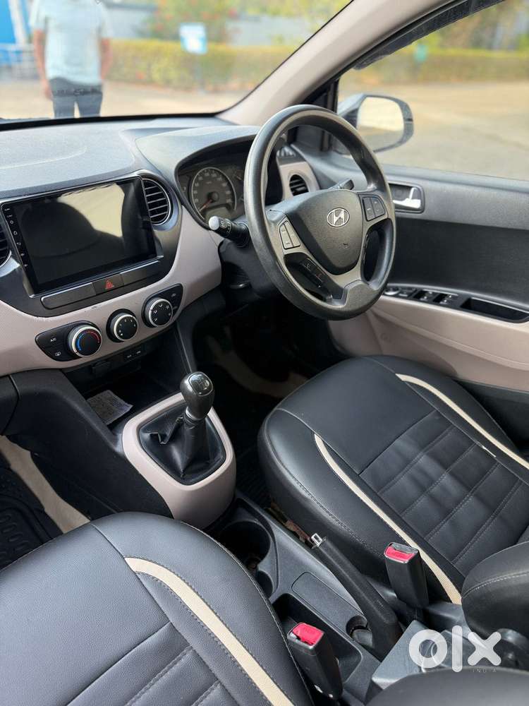 Hyundai I10 Sportz, 2015, Petrol