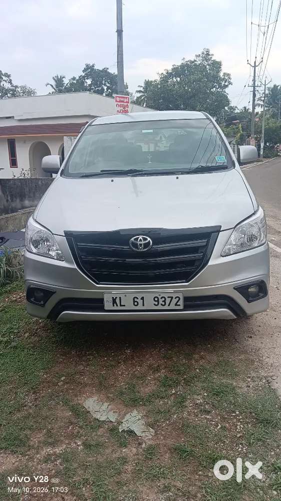Toyota Innova 2013 Diesel 223000 Km Driven Original Kerela
