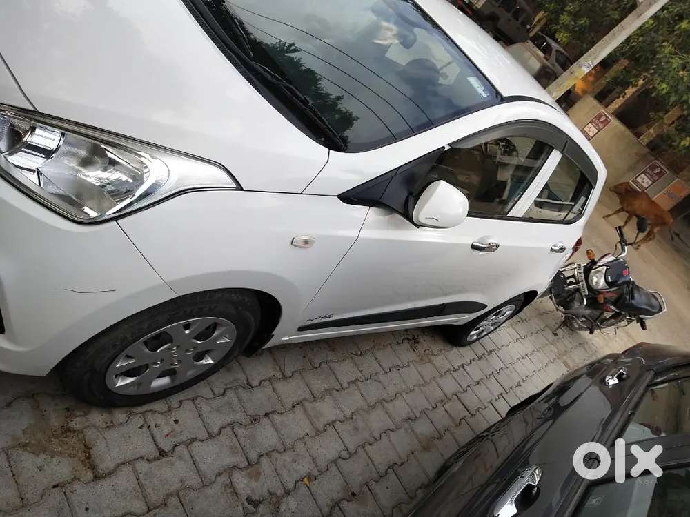 Hyundai Grand I10 2014 Diesel 80500 Km Driven