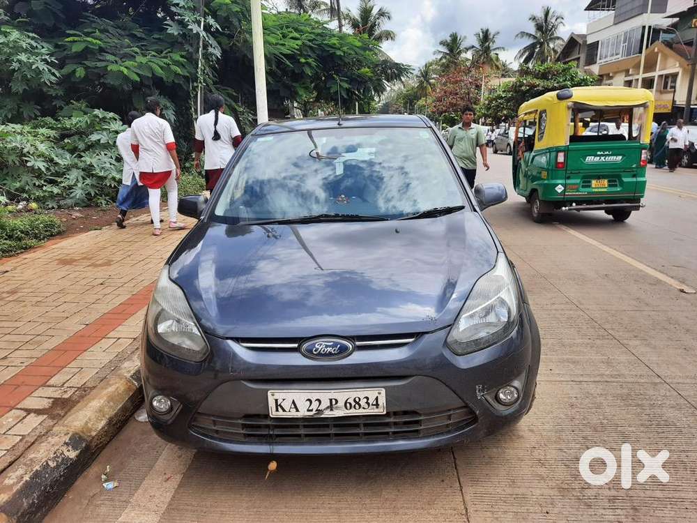 Ford Figo 2012 Petrol 135000 Km Driven