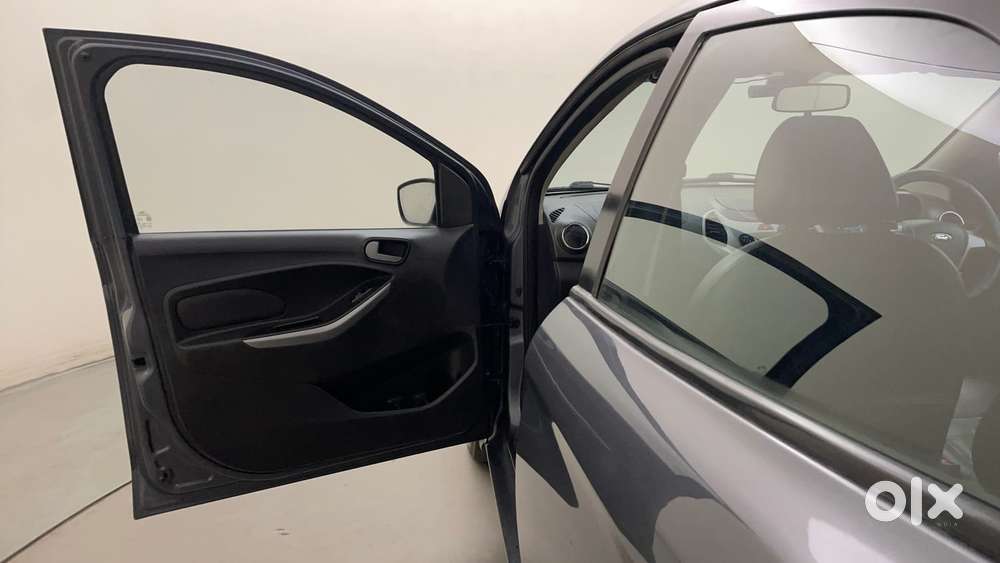 Ford Figo 1.2p Trend Mt, 2015, Petrol