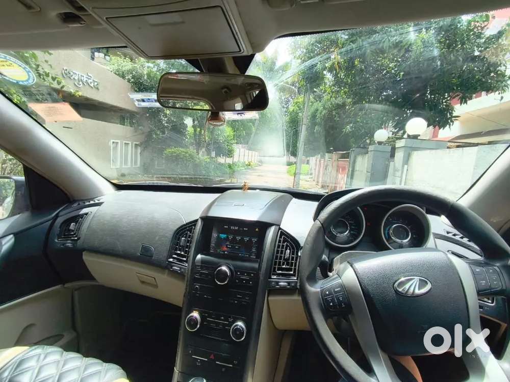 Mahindra Xuv500 W10 2019