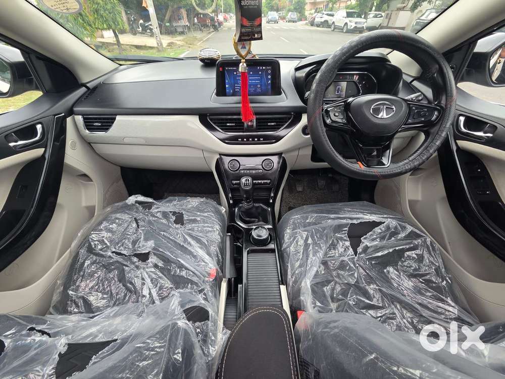 Tata Nexon 1.2 Revotron Xz Plus, 2022, Petrol