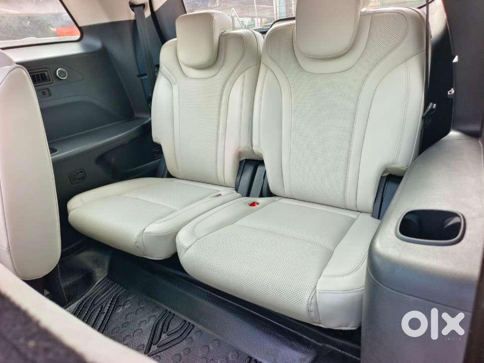 Mahindra Xuv700 Ax7l 6 Str At, 2025, Diesel