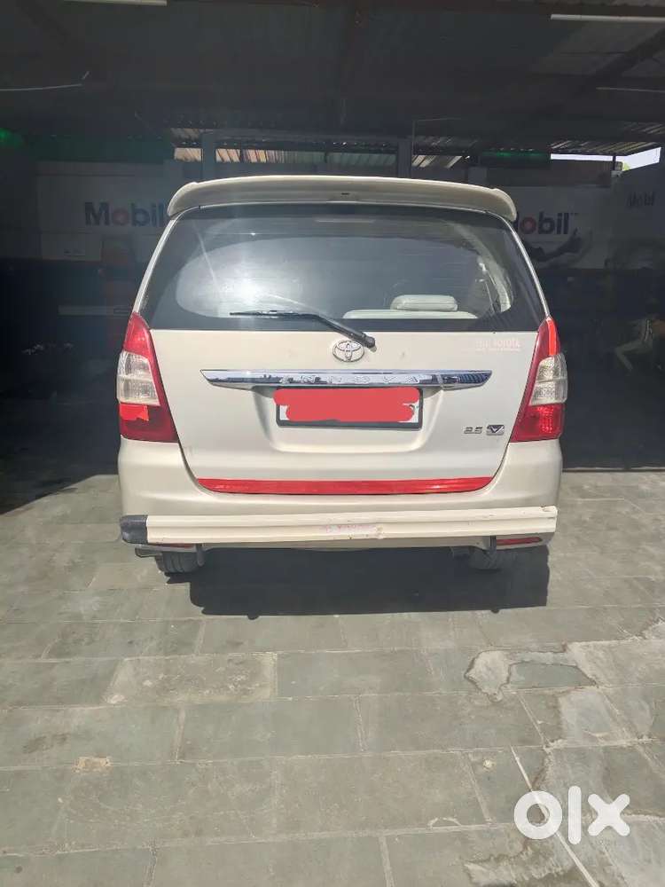 Toyota Innova 2013 Diesel Well Maintained