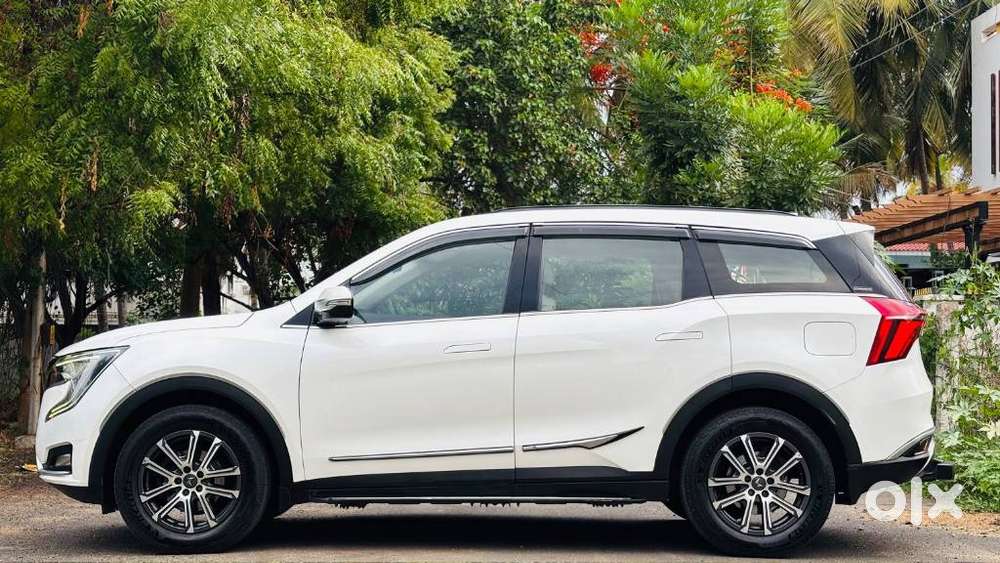 Mahindra Xuv700 2.2 Ax 7 Diesel At Str, 2021, Diesel