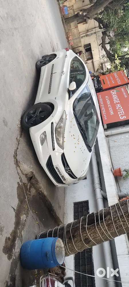 Hyundai Elantra 2013 Diesel 110000 Km Driven