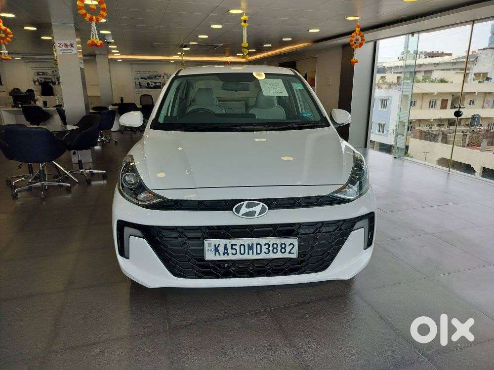 Hyundai Aura Sx 1.2 (o) Petrol, 2024, Petrol