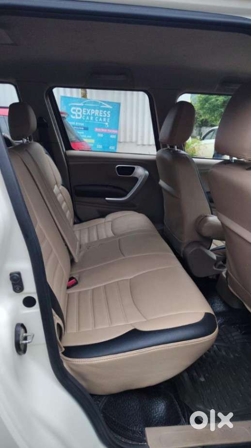 Mahindra Tuv 300 T8, 2019, Diesel