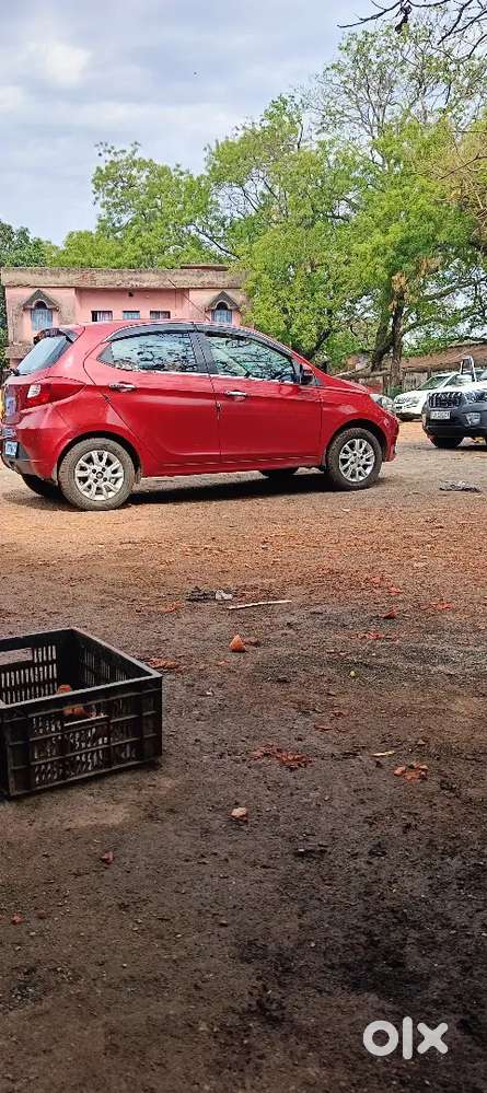 Tata Tiago 2017 Petrol 100000 Km Driven