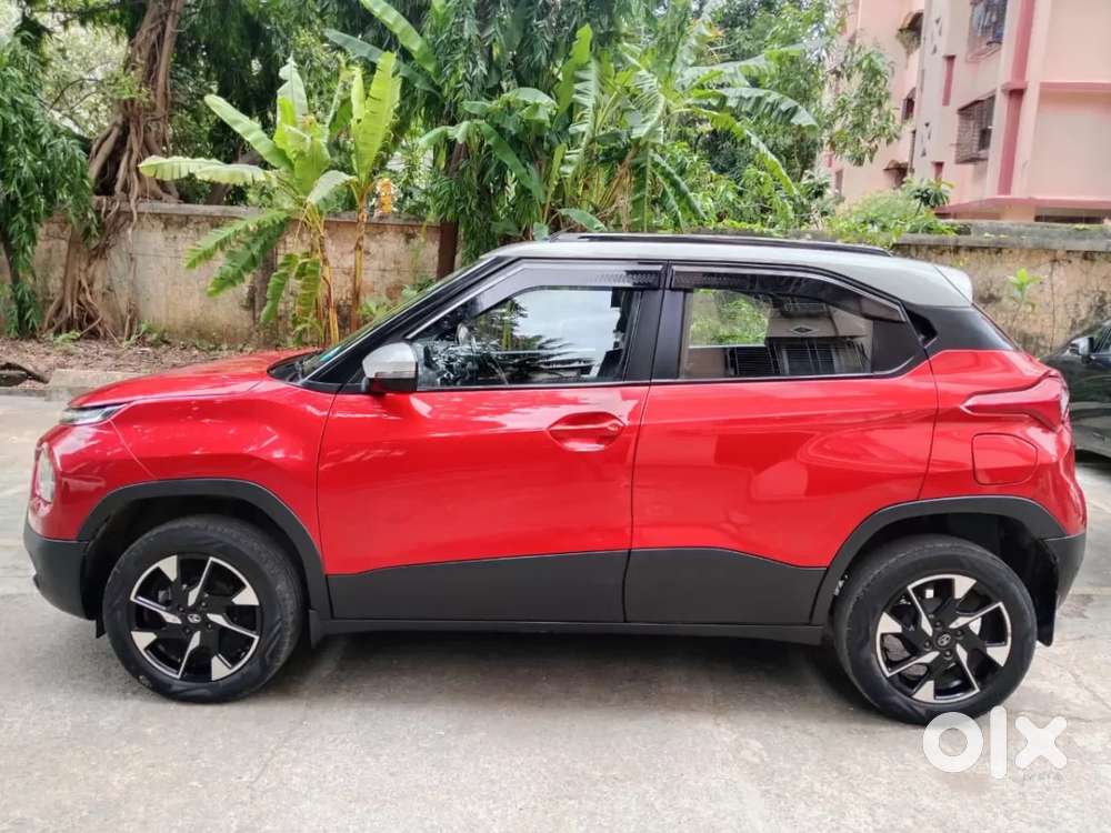 Tata Punch 1.2 Revotron Creative Amt Dual Tone, 2022, Petrol