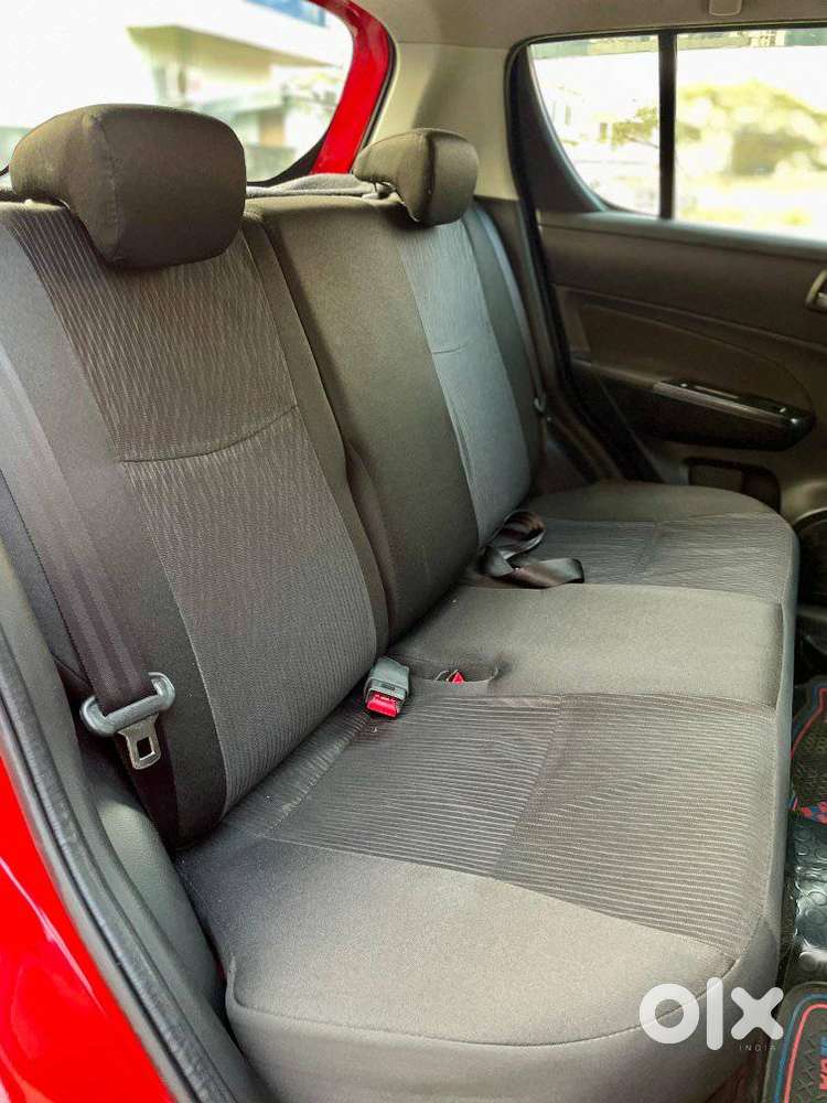 Maruti Suzuki Swift Vxi, 2016, Petrol
