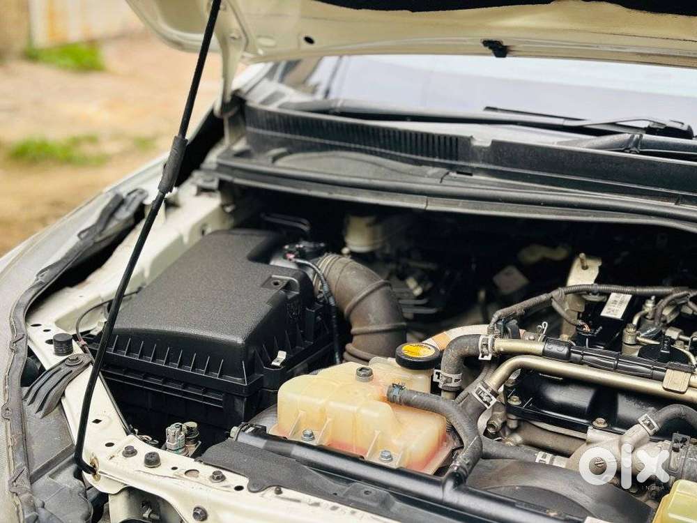 Toyota Innova Crysta 2.4 V 7 Str, 2016, Diesel