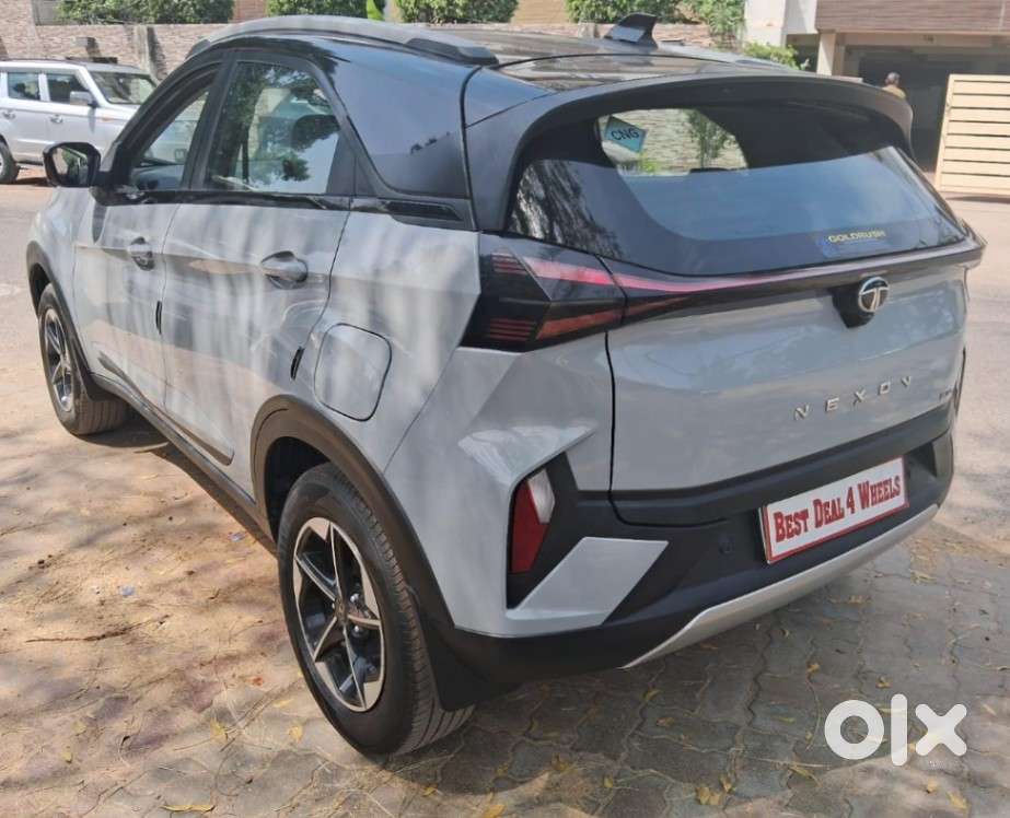 Tata Nexon Fearless Plus (ps)  1.2 Petrol Dca (adas), 2025, Petrol