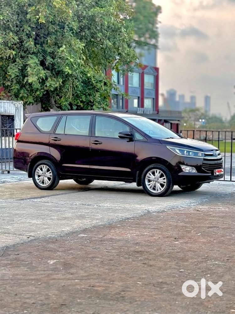 Toyota Innova Crysta 2.8 Zx At 7 Seater, 2016, Diesel