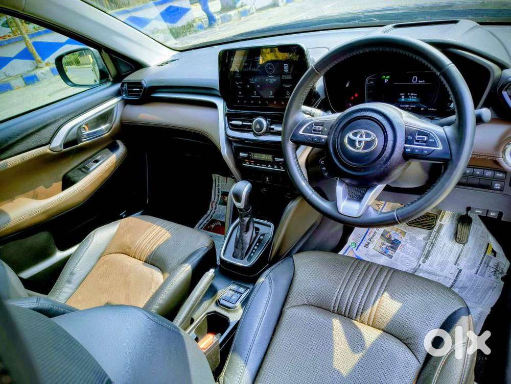 Toyota Urban Cruiser Hyryder 1.5 V Hybrid, 2025, Petrol