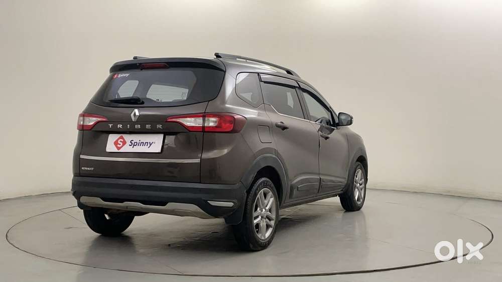 Renault Triber Rxz, 2022, Petrol