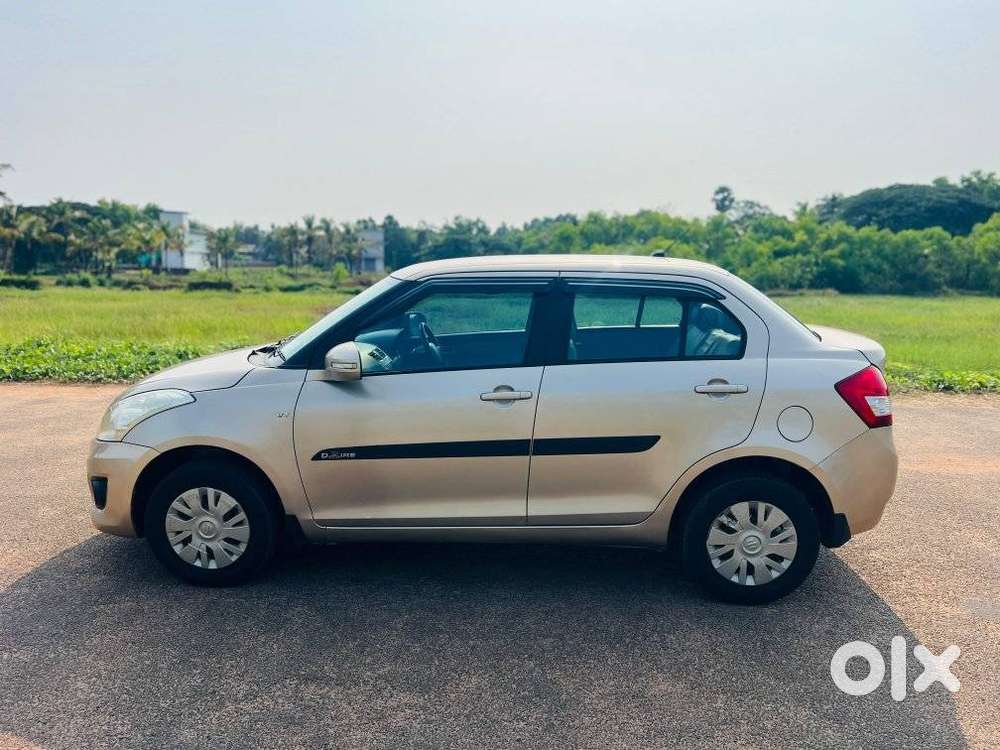 Maruti Suzuki Swift Dzire 1.2 Vxi Bsiv, 2013, Petrol