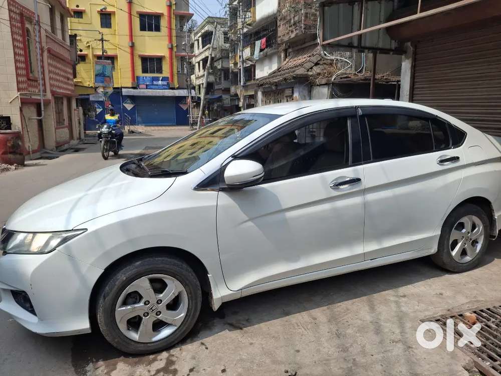 Honda City Petrol 2015 Variant