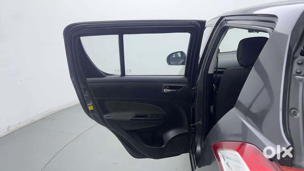 Maruti Suzuki Swift Vvt Vxi, 2016, Petrol