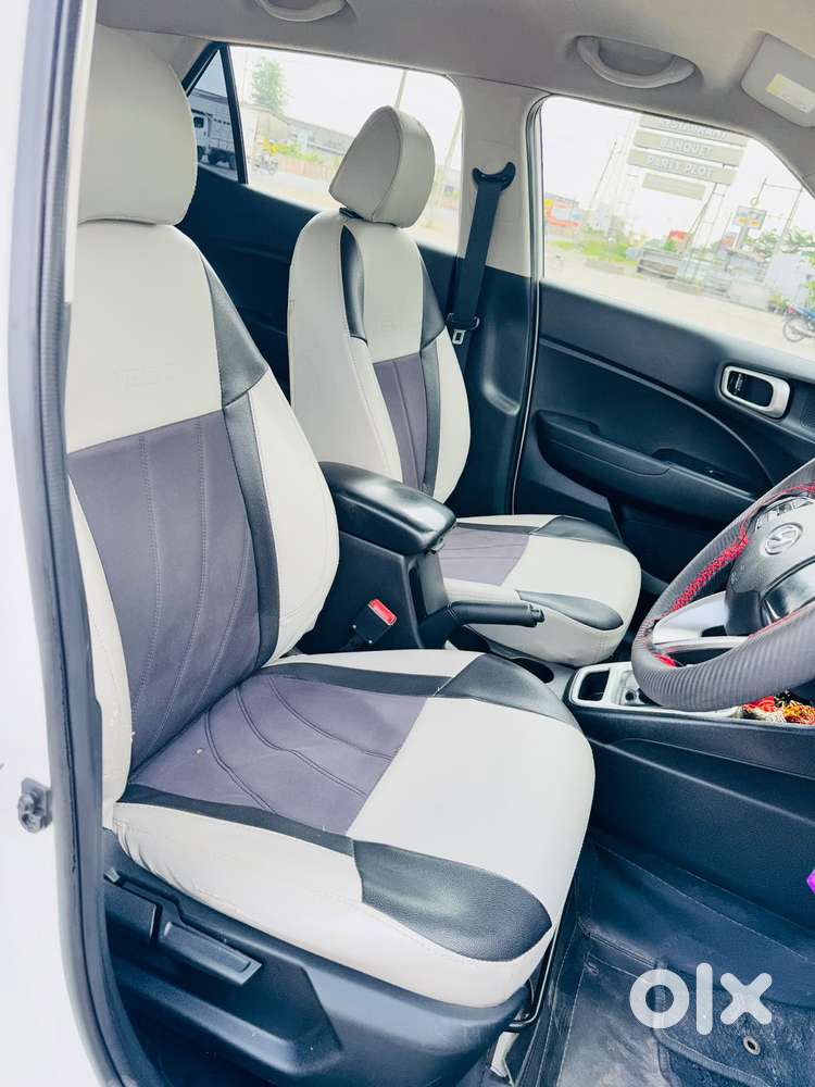Hyundai Venue 1.2 S (o), 2021, Petrol
