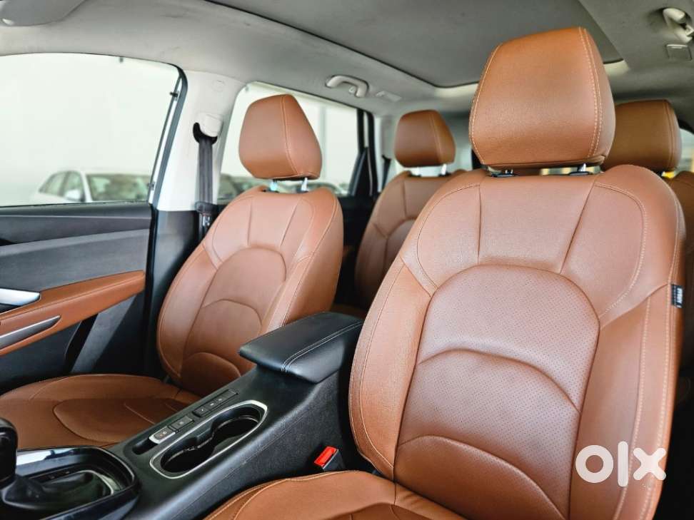 Mg Hector Plus Sharp Cvt, 2023, Petrol