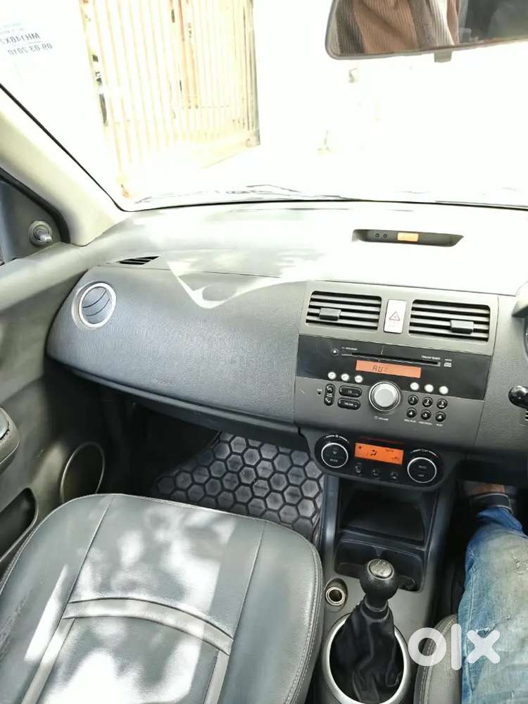 Maruti Suzuki Swift Zxi 2010