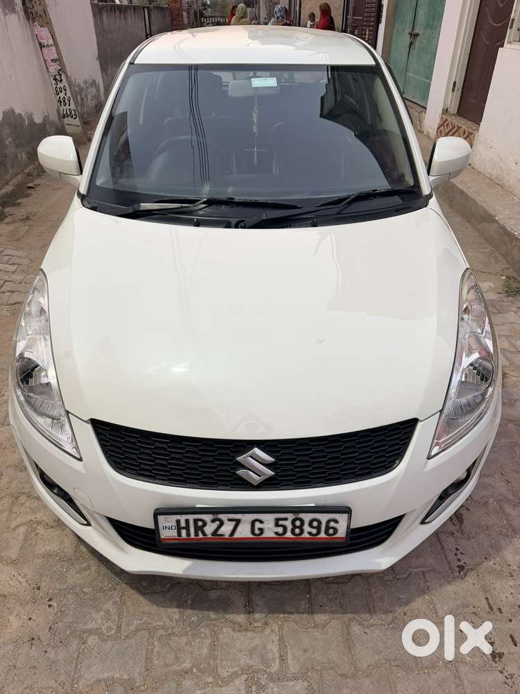 Maruti Suzuki Swift Lxi Option, 2017, Petrol