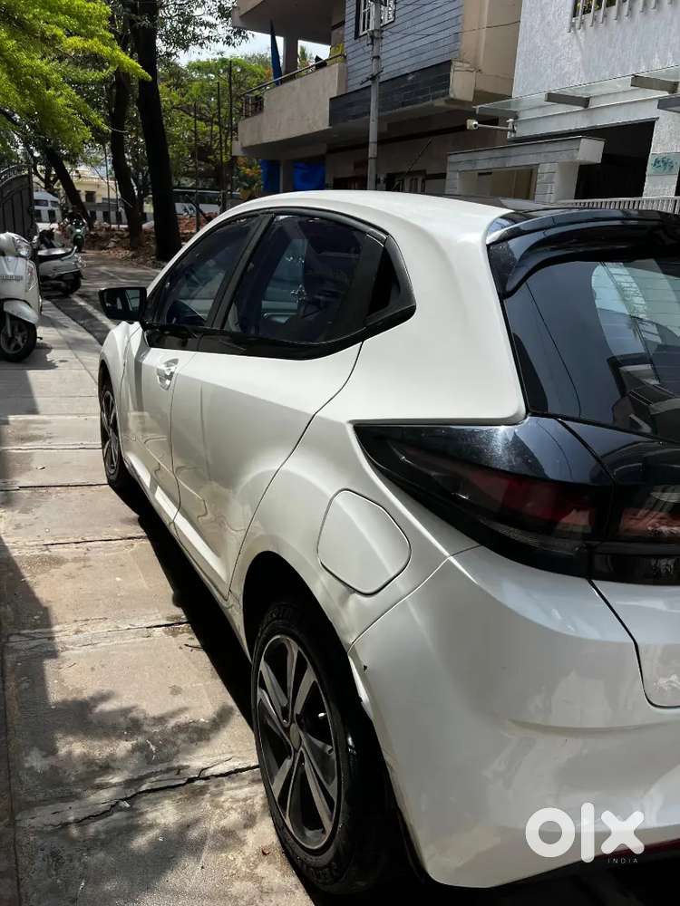 Tata Altroz Zx+ (o) Diesel Manual