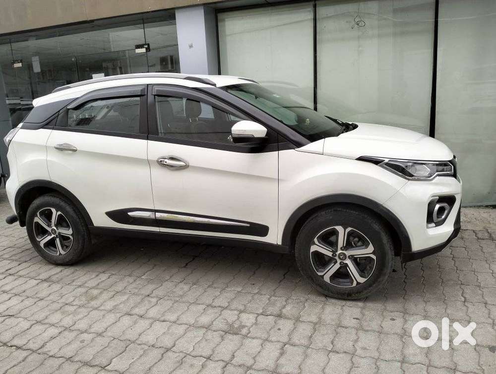 Tata Nexon 1.2 Revotron Xz Plus, 2022, Petrol