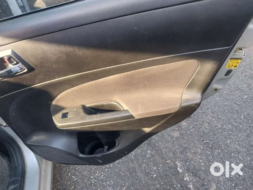 Maruti Suzuki Swift 2015 Petrol 47000 Km Driven