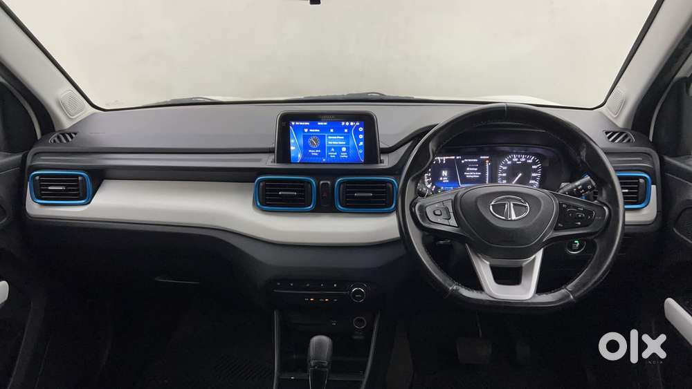 Tata Punch 1.2 Revotron Creative Amt Dual Tone, 2022, Petrol